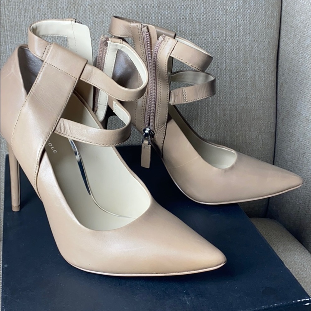 Kenneth Cole 7.5 M heels